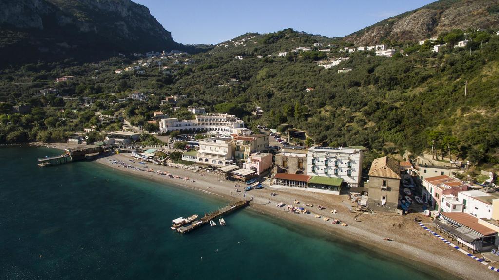 Taverna Del Capitano Marina del Cantone Bagian luar foto