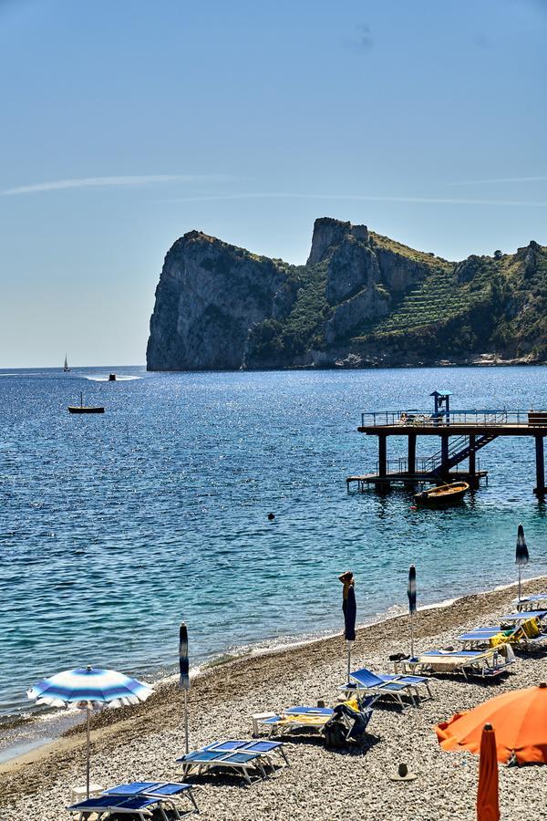 Taverna Del Capitano Marina del Cantone Bagian luar foto